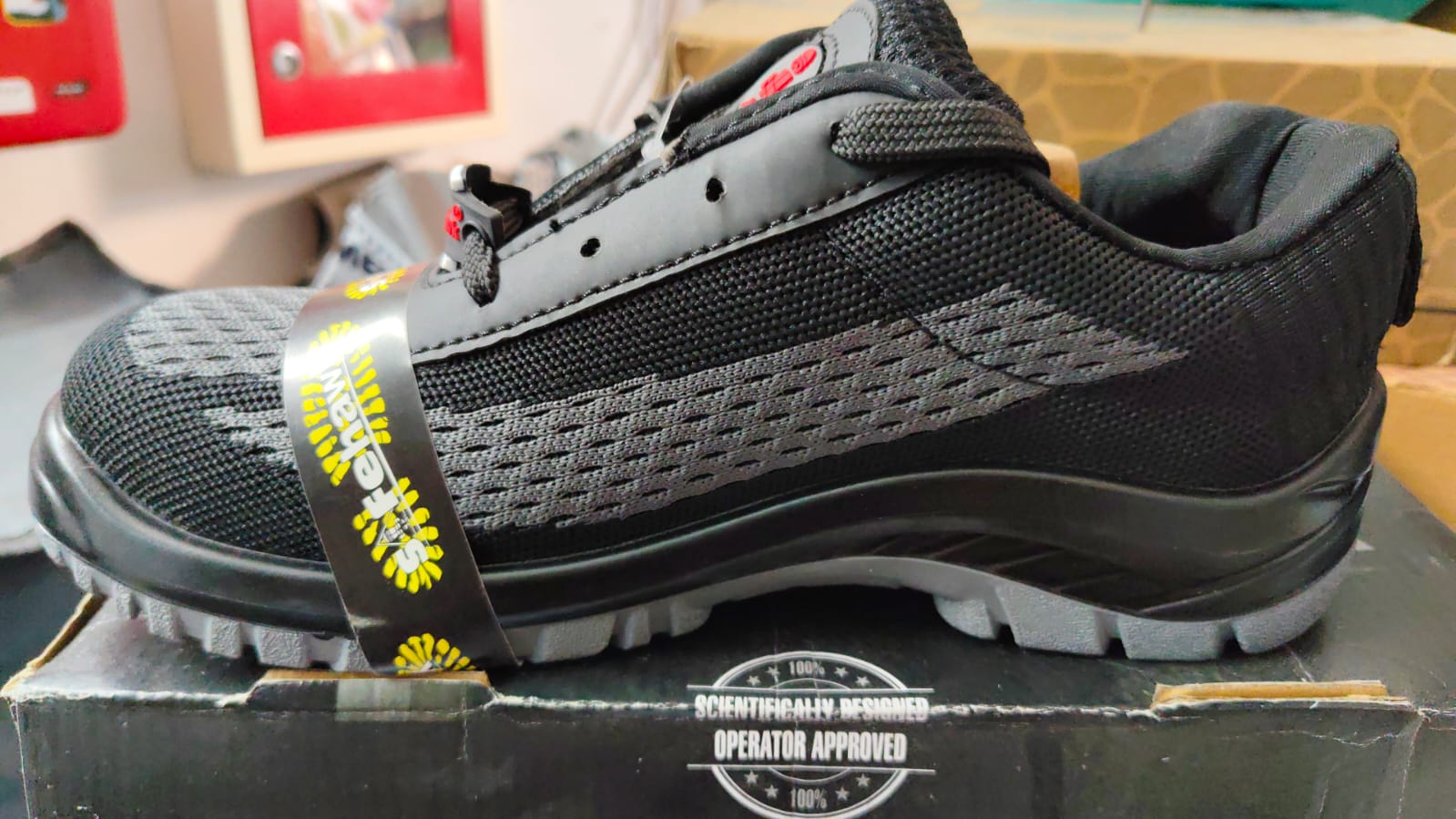 Safehawk Sport Flynet Safety Shoes